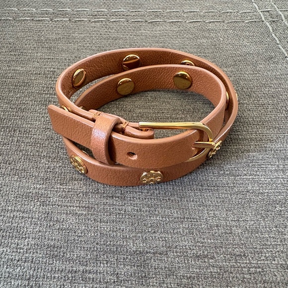Tory Burch Tan Leather Logo Studded Double Wrap Bracelet - Picture 3 of 7